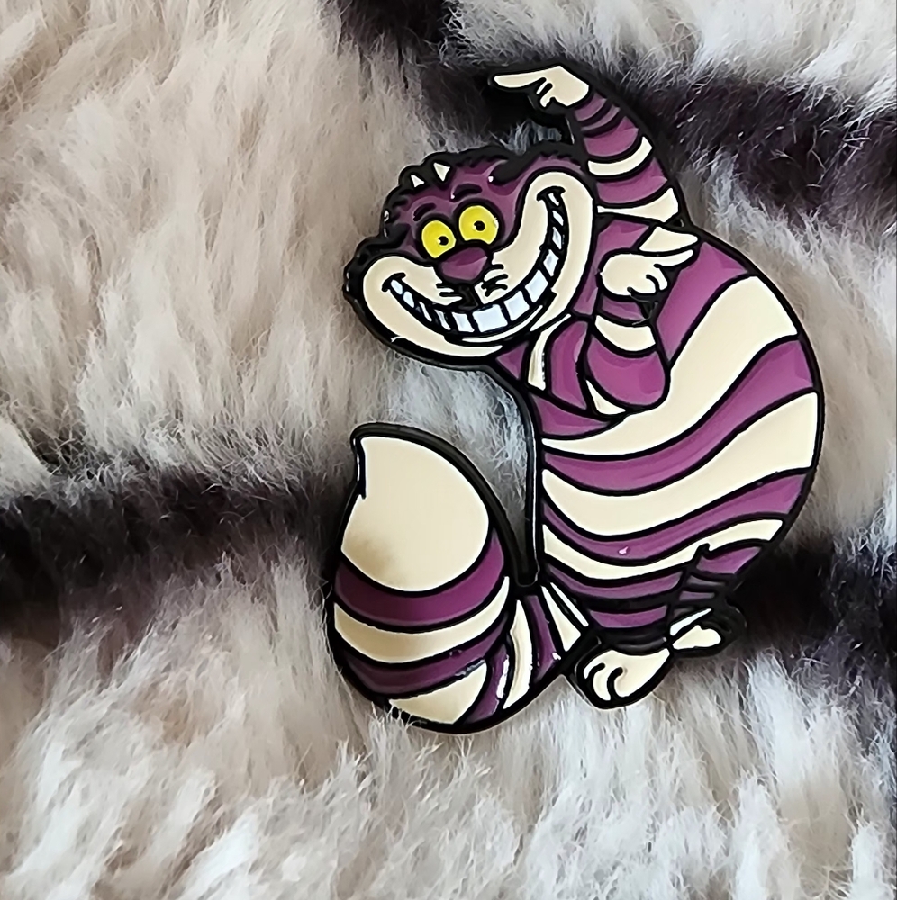 Whimsical Cat Brooch - Purple and Cream